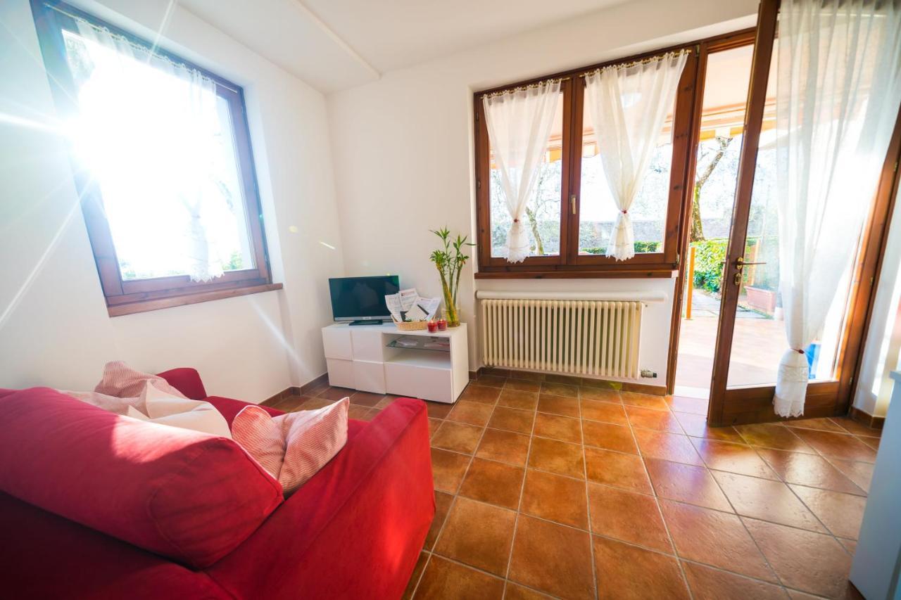Ulivi Beth'S House Apartment Brenzone sul Garda Luaran gambar