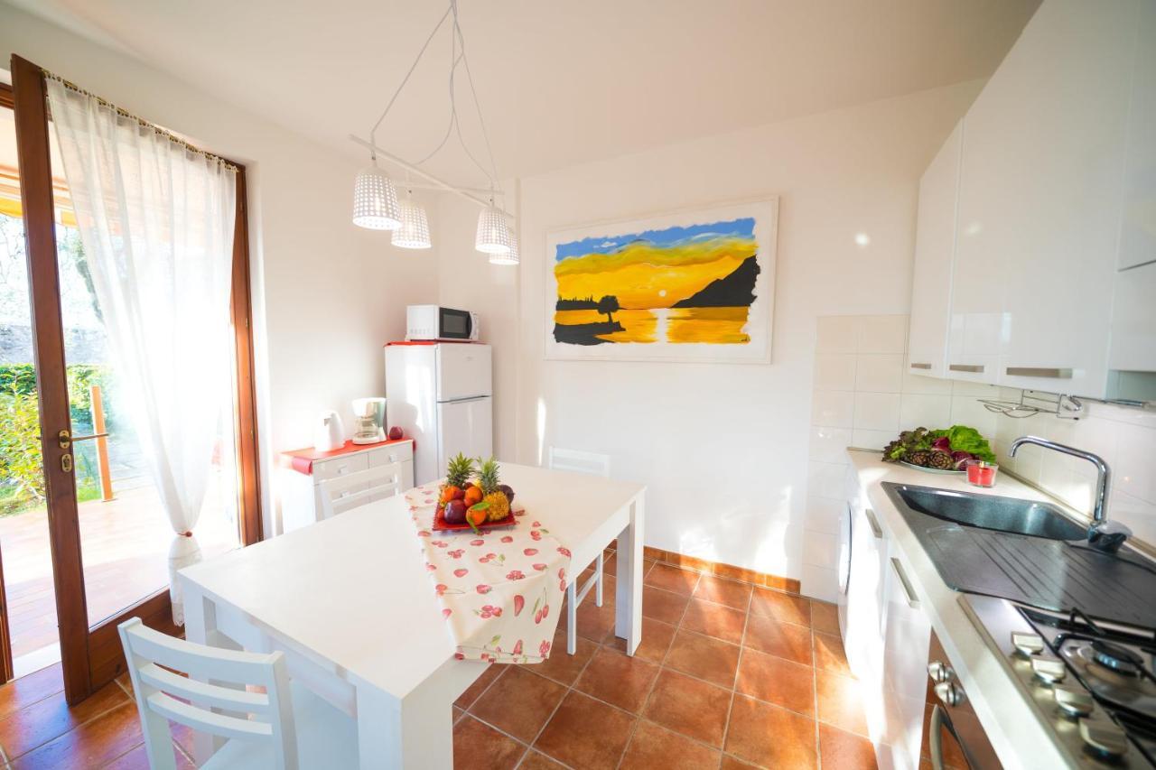 Ulivi Beth'S House Apartment Brenzone sul Garda Luaran gambar